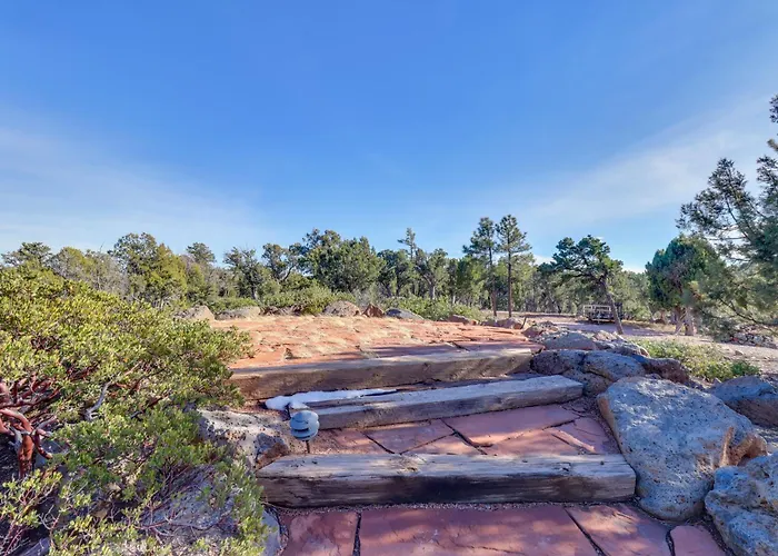 Patio & Forest View: Peaceful Show Holiday home