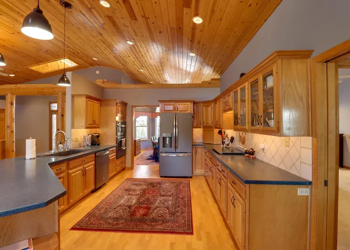 Patio & Forest View: Peaceful Show Holiday home Show Low